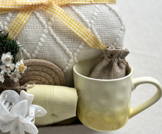 Daisy Theme Spring Self-Care Gift Box with Blanket and Cozy Accessories |Pampering Package