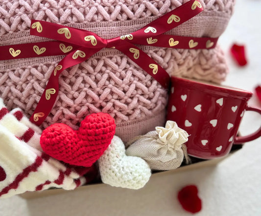 Luxury Valentine’s Day Gift Box for Her – Cozy Pink Knit Blanket & Heartfelt Keepsake Set Basketful Gifts