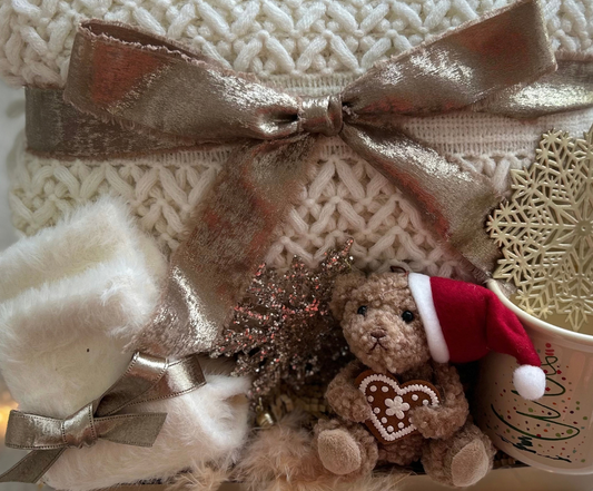 Christmas Bear Cuddle Box – Cozy Gift Basket with Knit Throw Blanket, Santa Teddy Bear, Fair Isle Socks & Holiday Keepsakes (Copy) Basketful Gifts