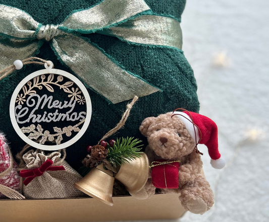 Emerald Jingle Christmas Gift Basket for Her – Plush Blanket, Teddy Bear & Fuzzy Socks Basketful Gifts