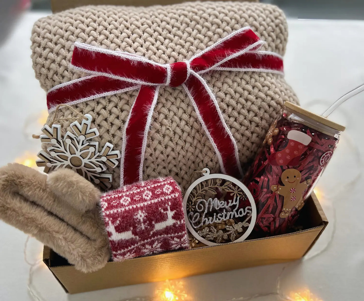 Christmas Gift Baskets for Her with Cozy Blanket Christmas Wool Socks Basketful Gifts