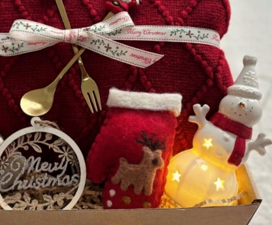Frosty Fun Christmas Gift Basket for Her – Cozy Blanket, Holiday Socks & Snowman Light Basketful Gifts