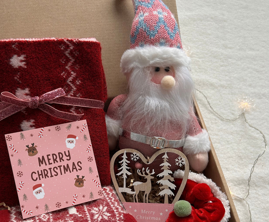 Snowy Cutie Christmas Gift Box for Teen Girls – Wool Scarf, Plush Snowman & Reindeer Socks Basketful Gifts
