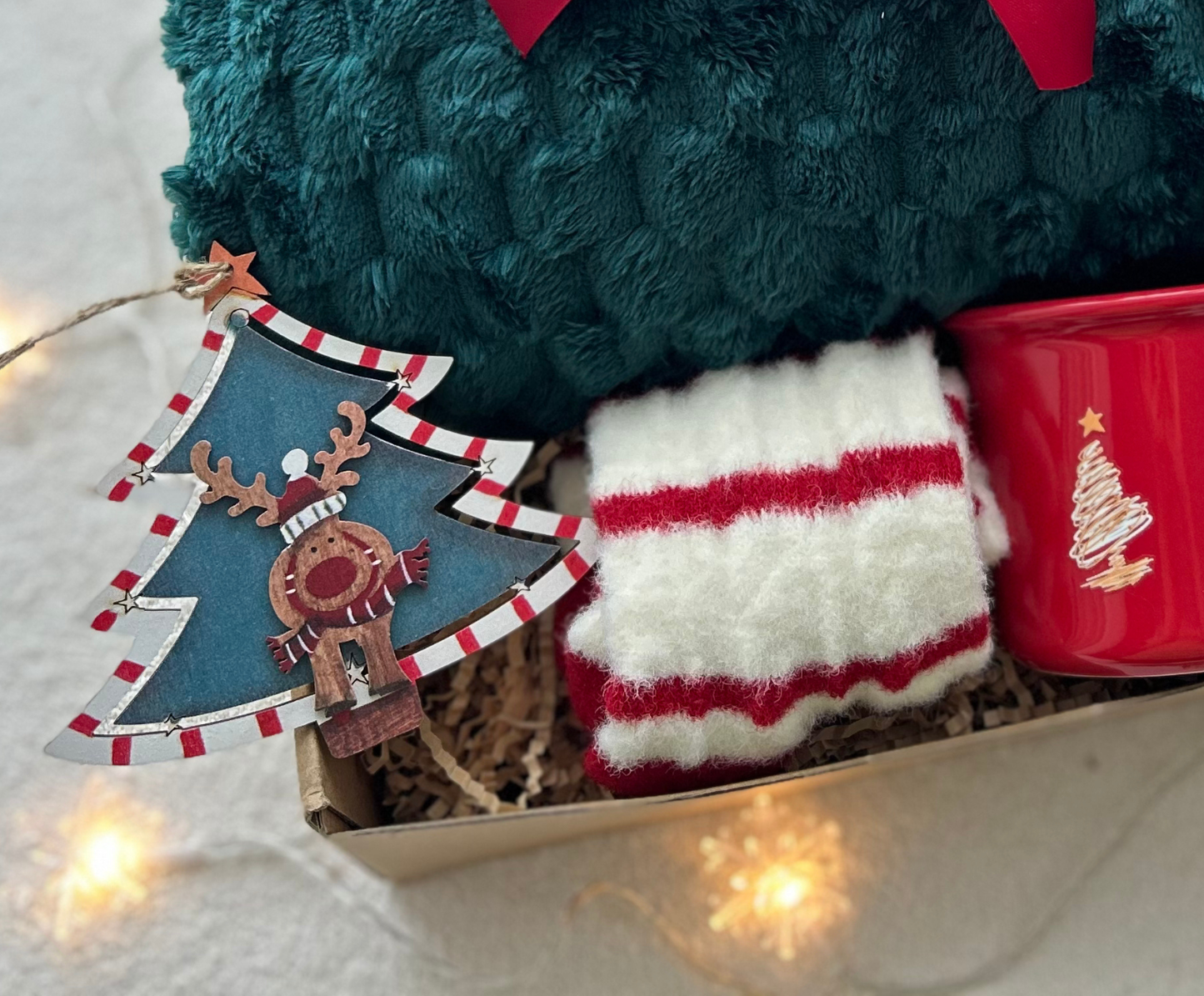 Christmas Theme Gift Basket for Family & Friends with Blanket & Socks