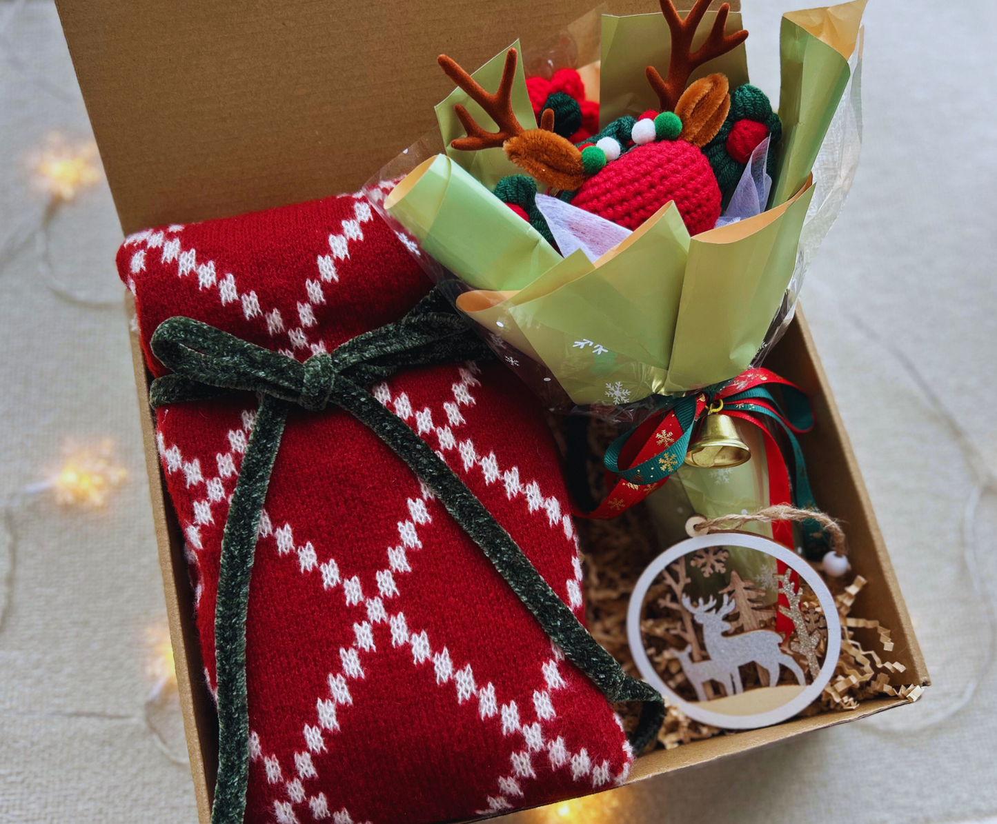 Christmas Gift Baskets with Scarf and Crochet Bouquet