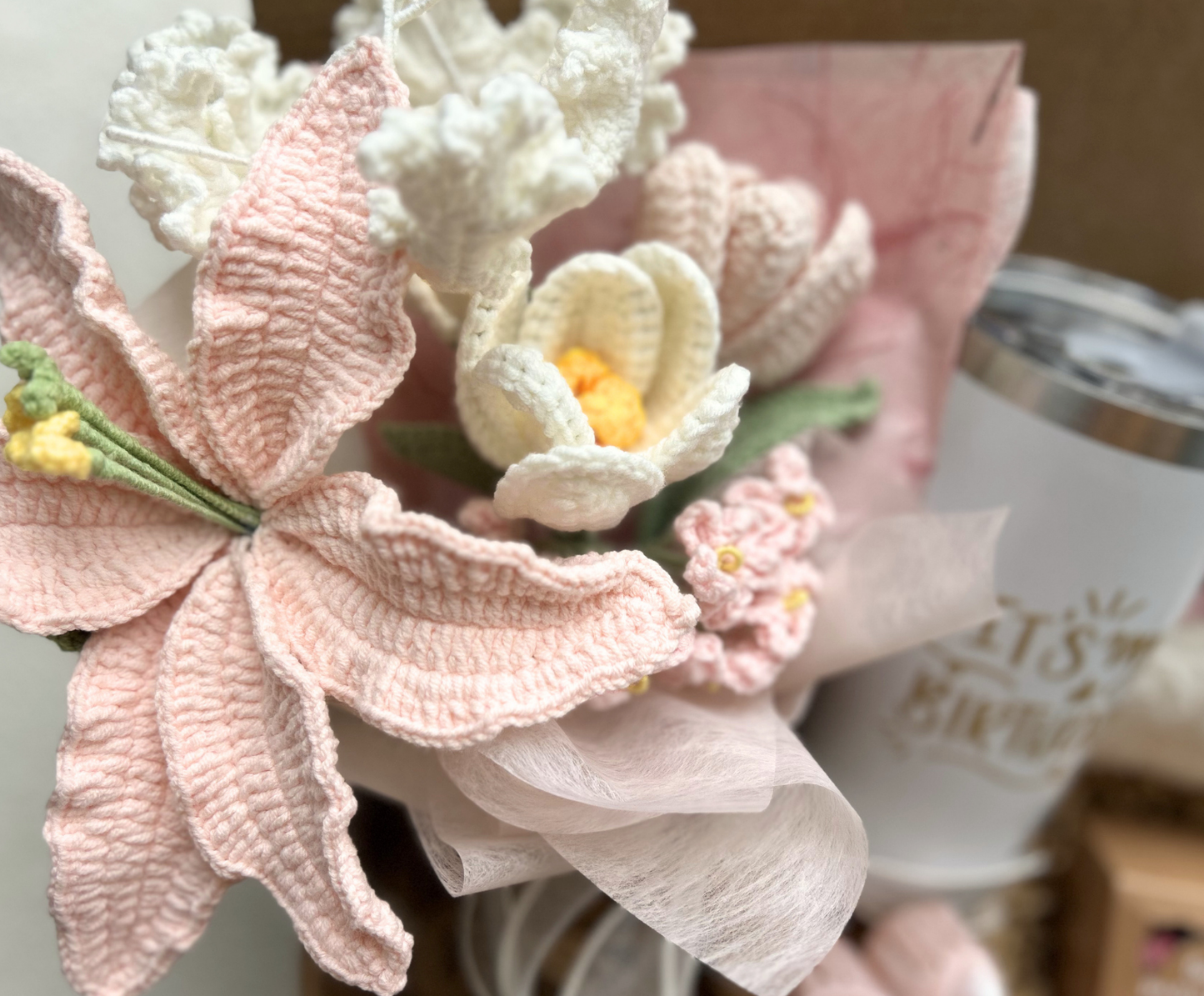 Unique Birthday Gift Baskets for Her – Spa Box with Blanket, Bath Bombs, Cozy Socks & Flower Bouquet