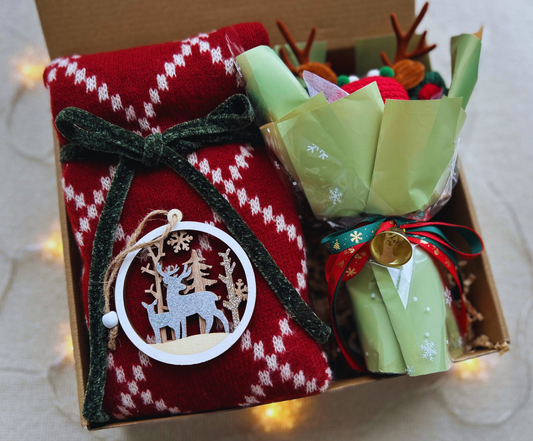 Christmas Gift Baskets with Scarf and Crochet Bouquet