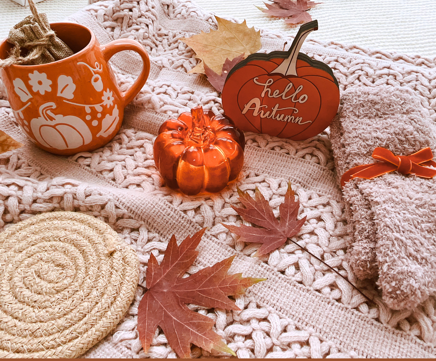 Cozy Season Care Package for Family&Friend – Fall Gift Basket with Blanket Basketful Gifts