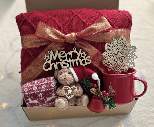 Cozy Holiday Cheer Christmas Gift Basket – Warm Throw Blanket, Reindeer Socks & Festive Keepsakes Basketful Gifts