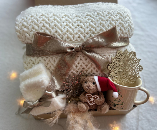Christmas Bear Cuddle Box – Cozy Gift Basket with Knit Throw Blanket, Santa Teddy Bear, Fair Isle Socks & Holiday Keepsakes (Copy) Basketful Gifts