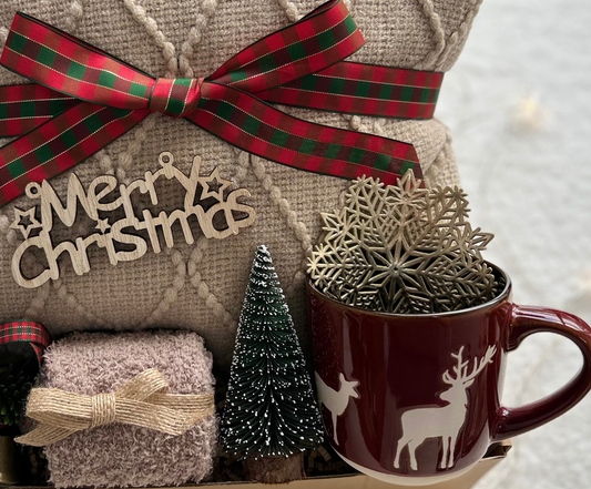 Emerald Jingle Christmas Gift Basket for Her – Plush Blanket, Teddy Bear & Fuzzy Socks (Copy) Basketful Gifts