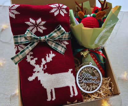 Gifts for Fiance at Christmas - Reindeer Scarf & Crochet Bouquet - Basketful Gifts