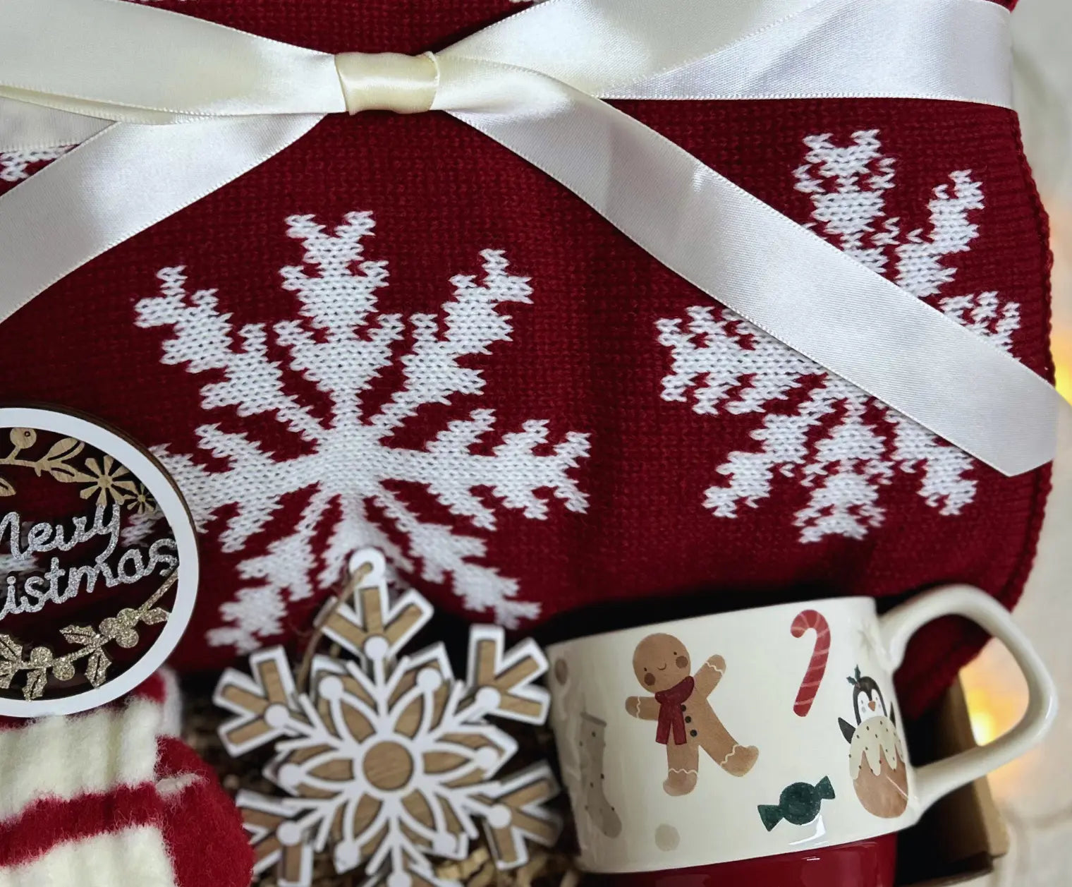 Hygge Xmas Gift - Cozy Snowflake Knit Blanket Set - Basketful Gifts