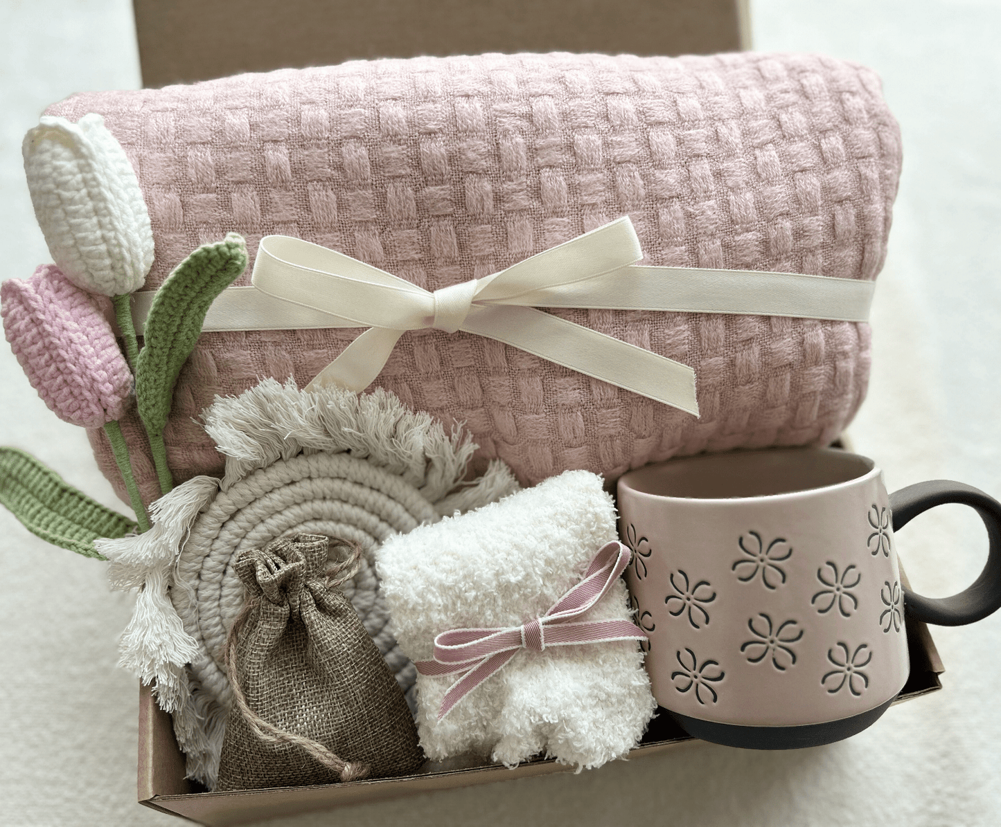 Luxury Spring Gift Basket - Cozy Home & Garden Themed Care Package - Basketful Gifts