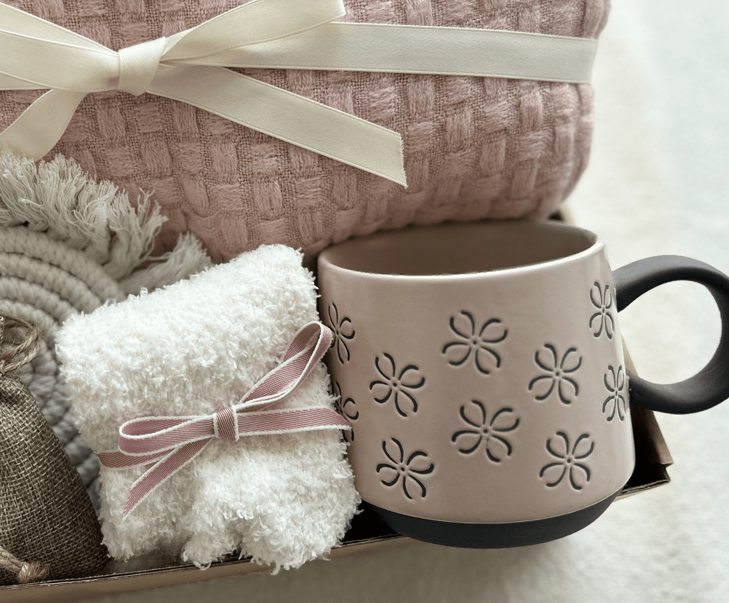 Luxury Spring Gift Basket - Cozy Home & Garden Themed Care Package - Basketful Gifts